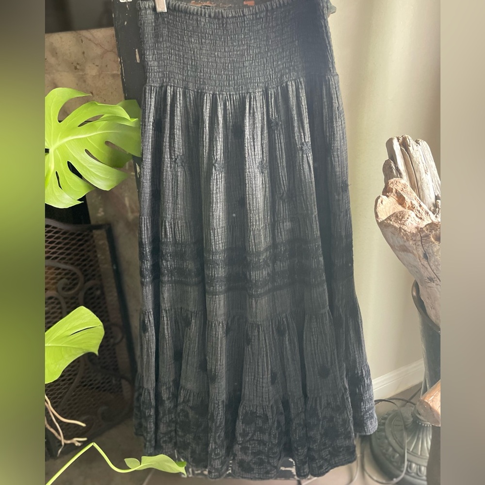 Ivy Jane Black, Embroidered Maxi Skirt (sm)